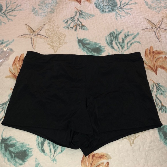 Swim shorts with attached panty